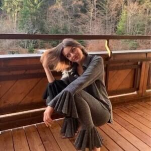 NWT SLEEPER Saturn Lounge Suit with Leggins - Gold, L